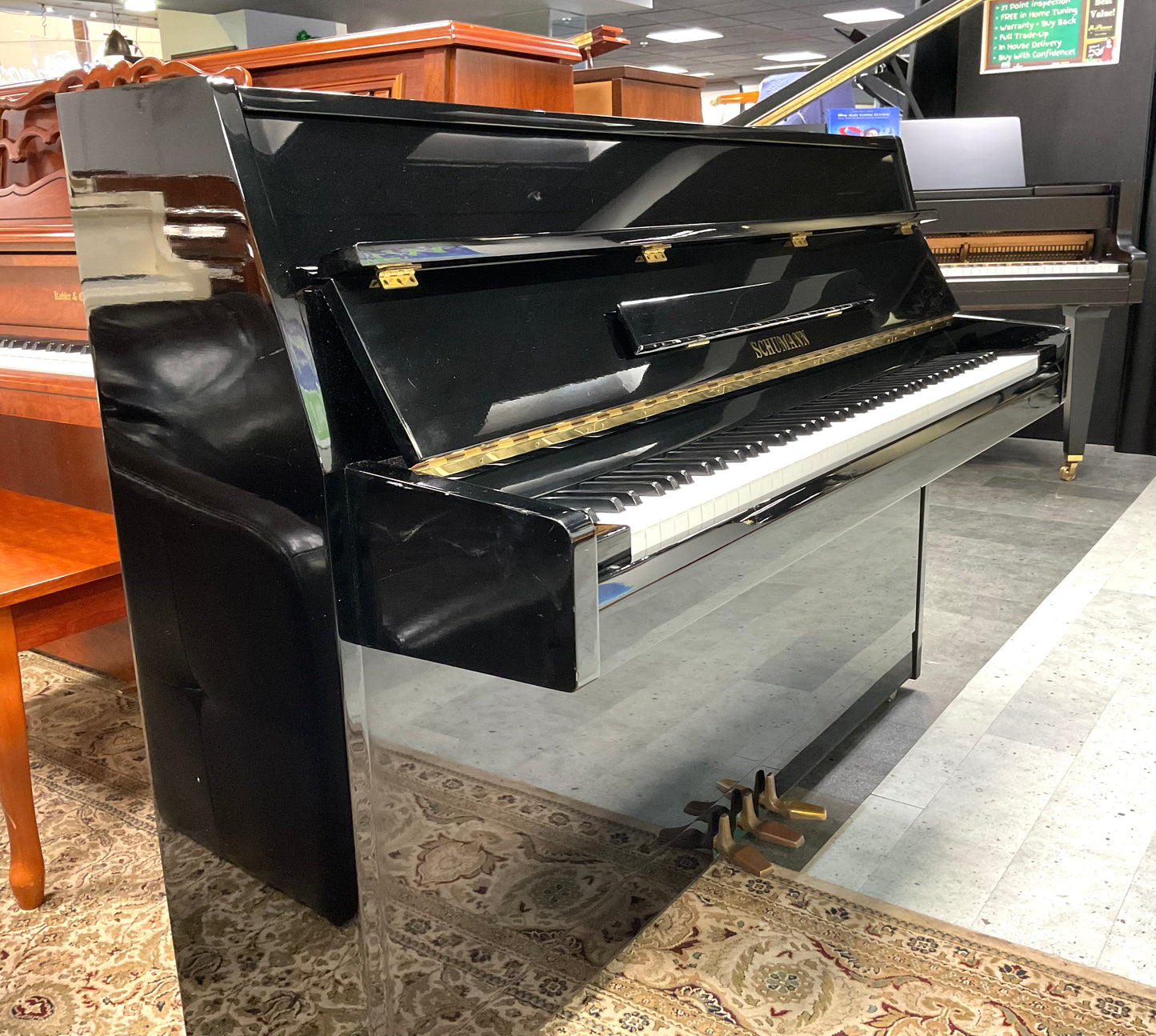 Pre-Owned Vertical Schumann (43")