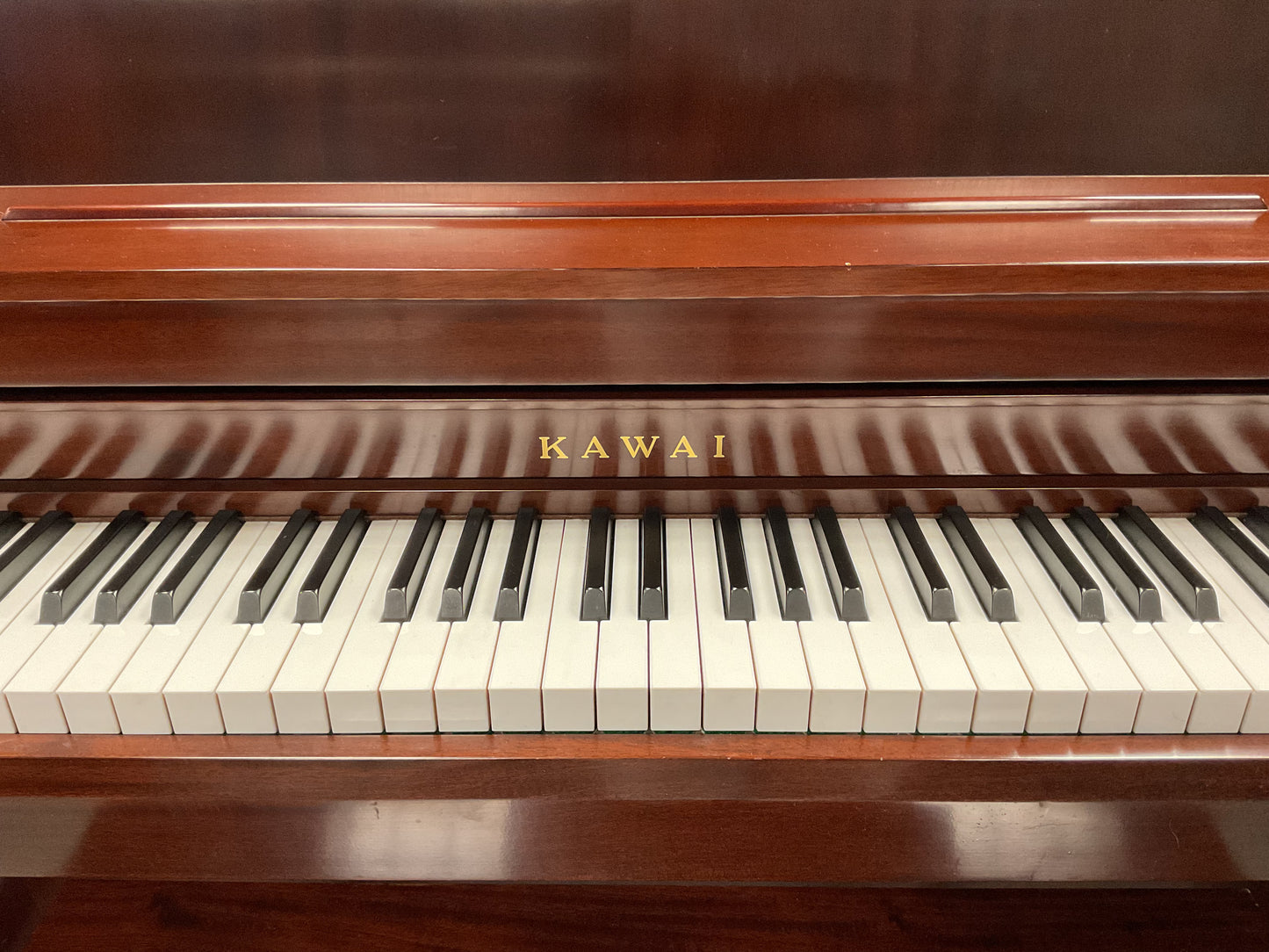 Pre-Owned Vertical Kawai 506N