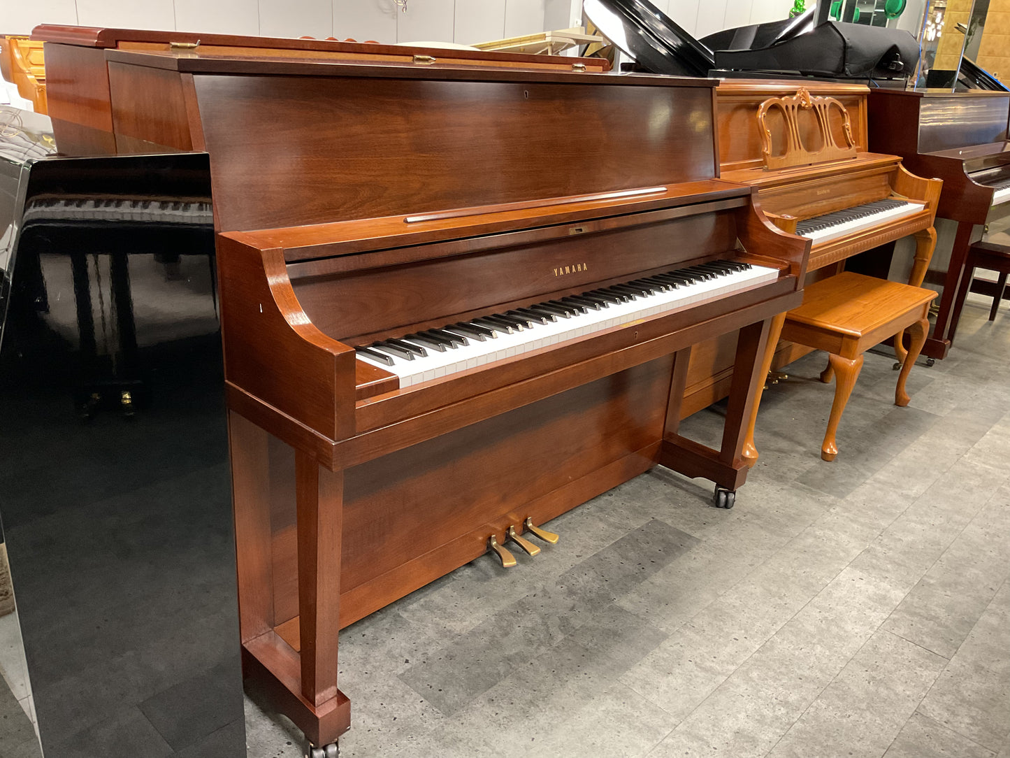 Pre-Owned Vertical Yamaha P-22 (45")