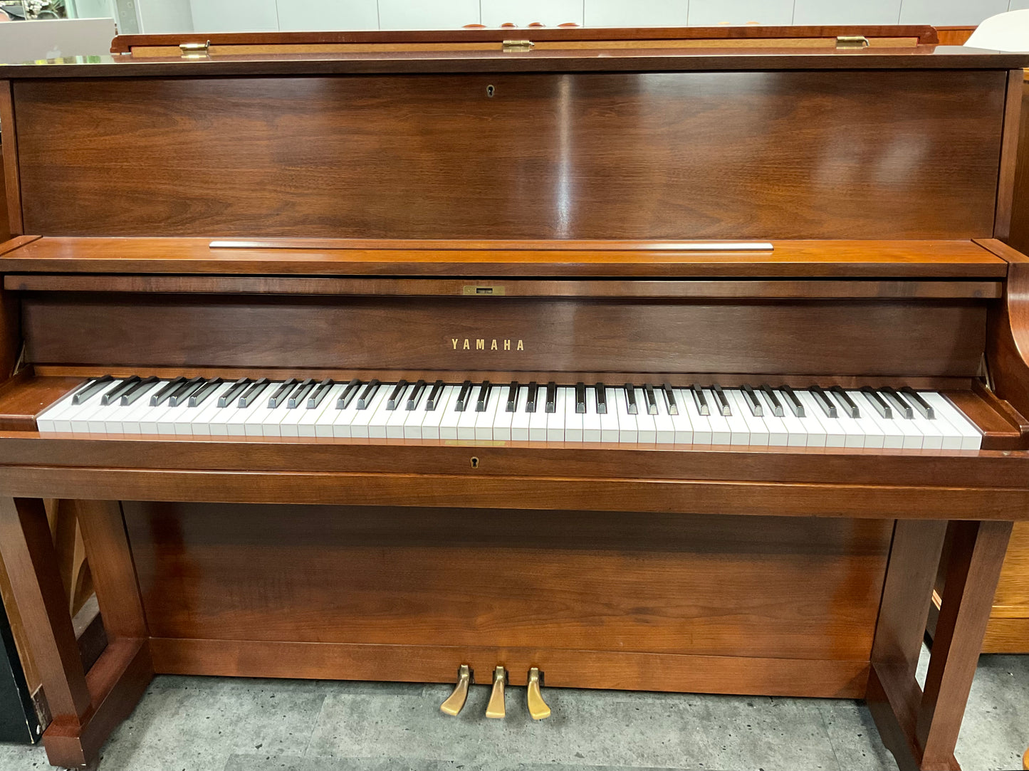 Pre-Owned Vertical Yamaha P-22 (45")